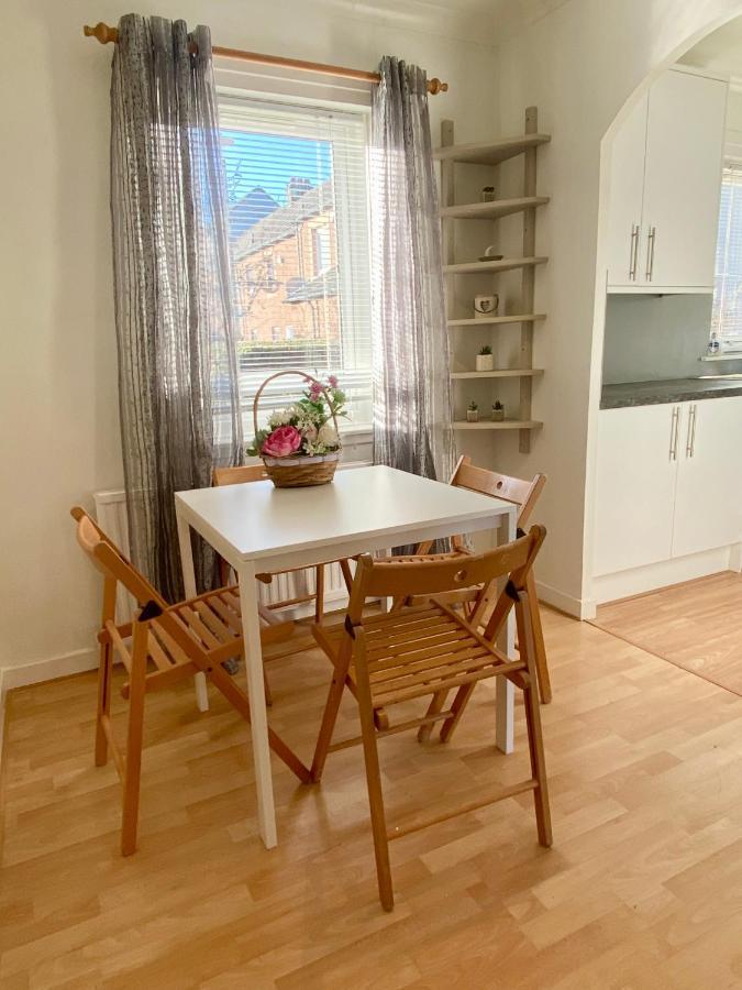 Cosy Cottage With Free Parking Close To Airport إدنبرة المظهر الخارجي الصورة