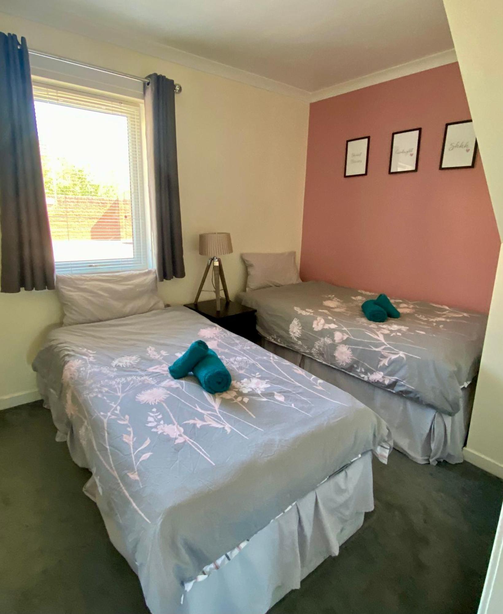 Cosy Cottage With Free Parking Close To Airport إدنبرة المظهر الخارجي الصورة